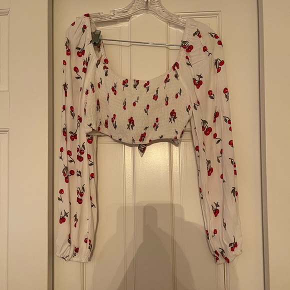 WORN ONCE. Grey bandit / Wild Honey. Size M fits a size S. Crop top. - Picture 4 of 4